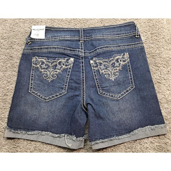 New Wallflower Shorts Womens Sz 7 28" Denim Blue Jeans Stretch Cuffed Frayed - Picture 10 of 11